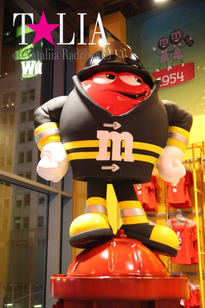 Магазин M&M's на Таймс Сквер в Нью-Йорке